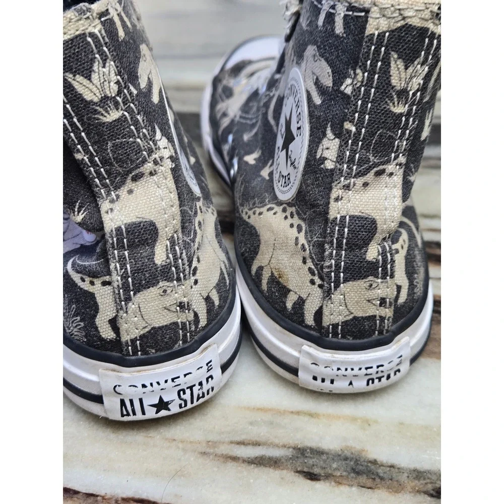 Converse Chuck Taylor All Star Dinoverse High Top Dinosaur Shoes Youth 2 A15064F
